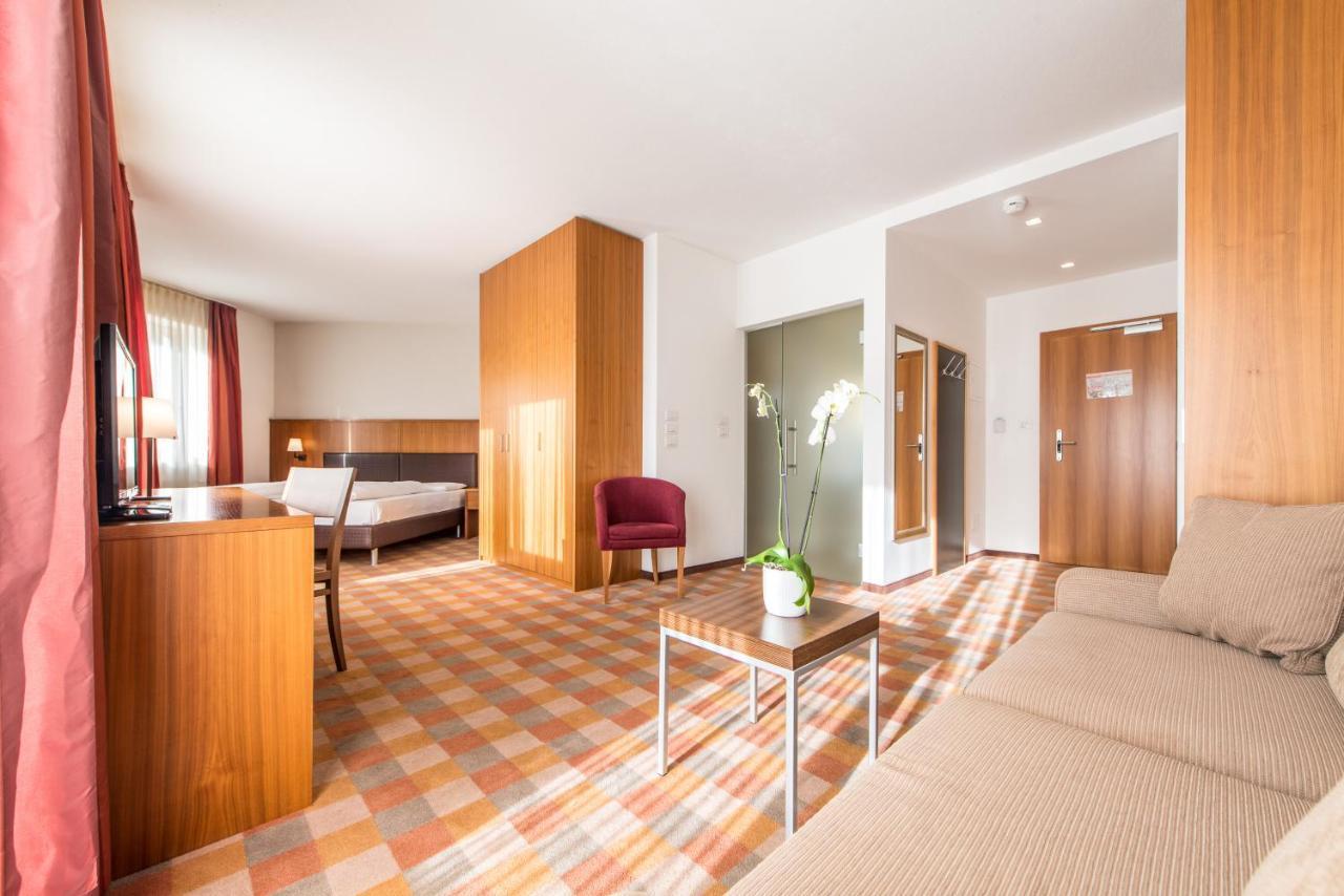 كامبو توريس Hotel Tubris المظهر الخارجي الصورة