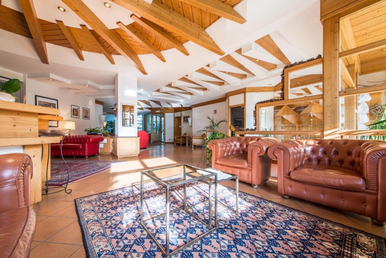 كامبو توريس Hotel Tubris المظهر الخارجي الصورة