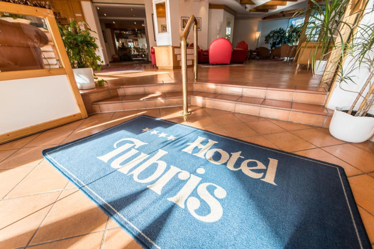 كامبو توريس Hotel Tubris المظهر الخارجي الصورة