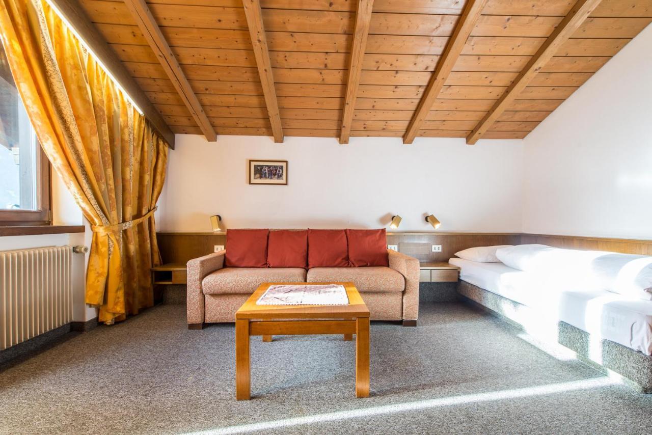 كامبو توريس Hotel Tubris المظهر الخارجي الصورة