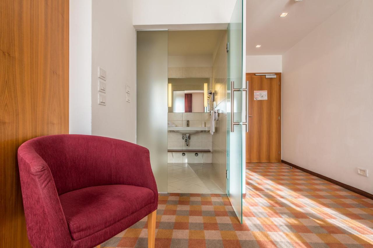 كامبو توريس Hotel Tubris المظهر الخارجي الصورة